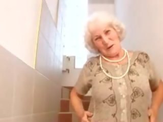 Abuelita norma y su sextoy